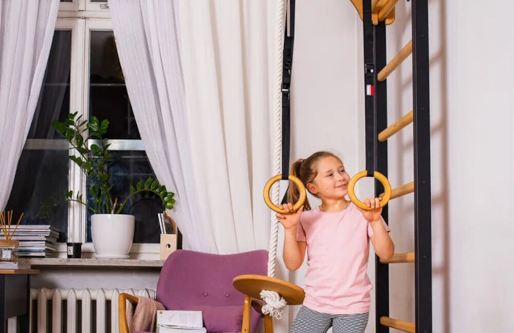 Drabinka gimnastyczna BENCHK 212B + Drążek – Akcesoria dwa kolka gimnastyczne