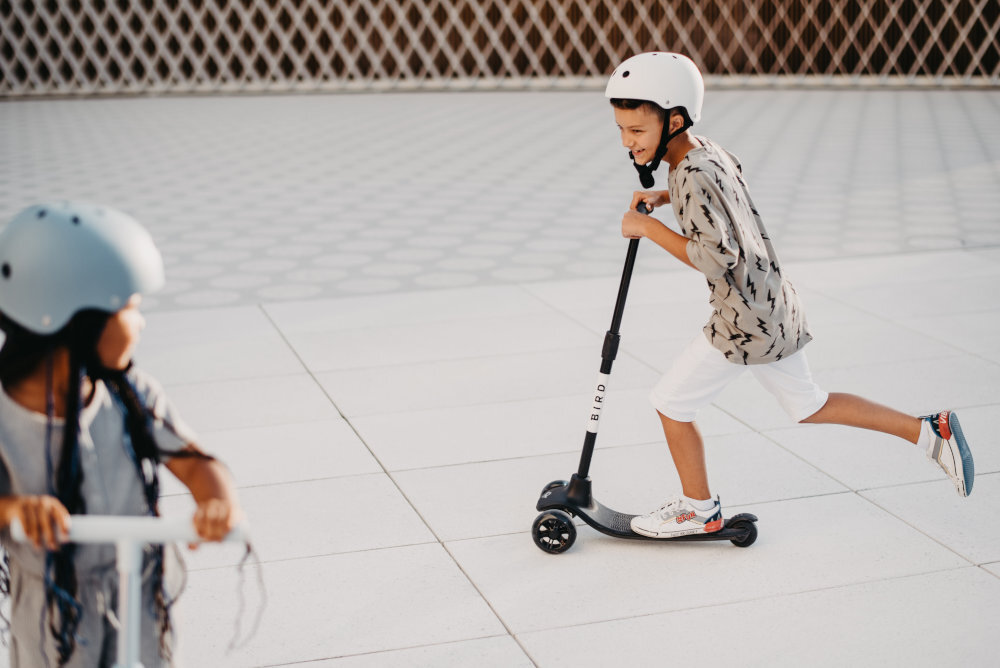 HULAJNOGA 3-KOŁOWA BIRDIE GLOW komfortowa jazda