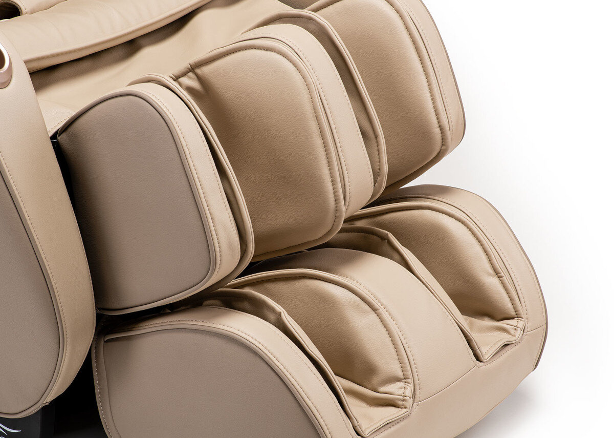 Rolkowy masaż stóp wsparty poduszkami powietrznymi przyniesie poczucie ulgi i pobudzi krążenie.