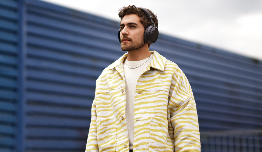 Słuchawki nauszne SENNHEISER Momentum 4 system dźwiękowy