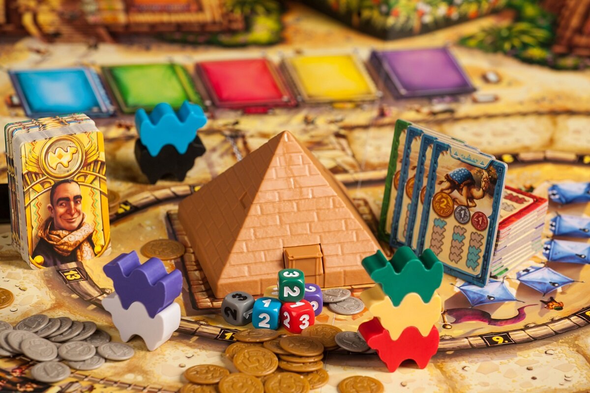 Gra planszowa LUCRUM GAMES Camel Up: Przebiegłe Wielbłądy GXP-707148 Prestiżowa nagroda