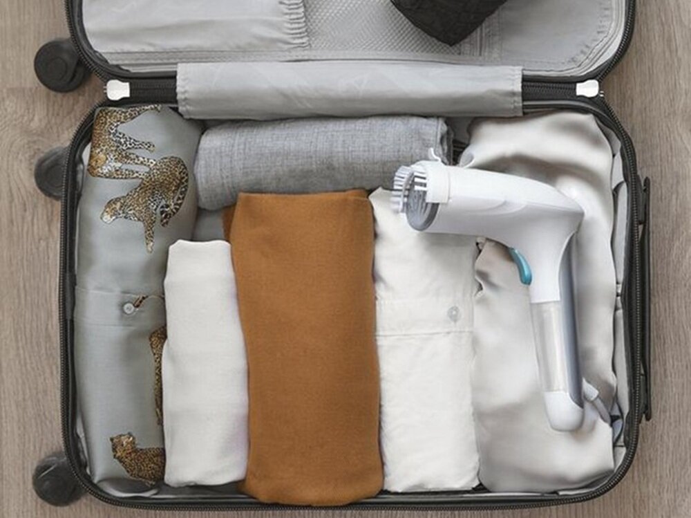 Parownica do ubrań Steamer CECOTEC SmoothForce 3000 długi przewód, mobilność, ułatwienie pracy, kompaktowa konstrukcja