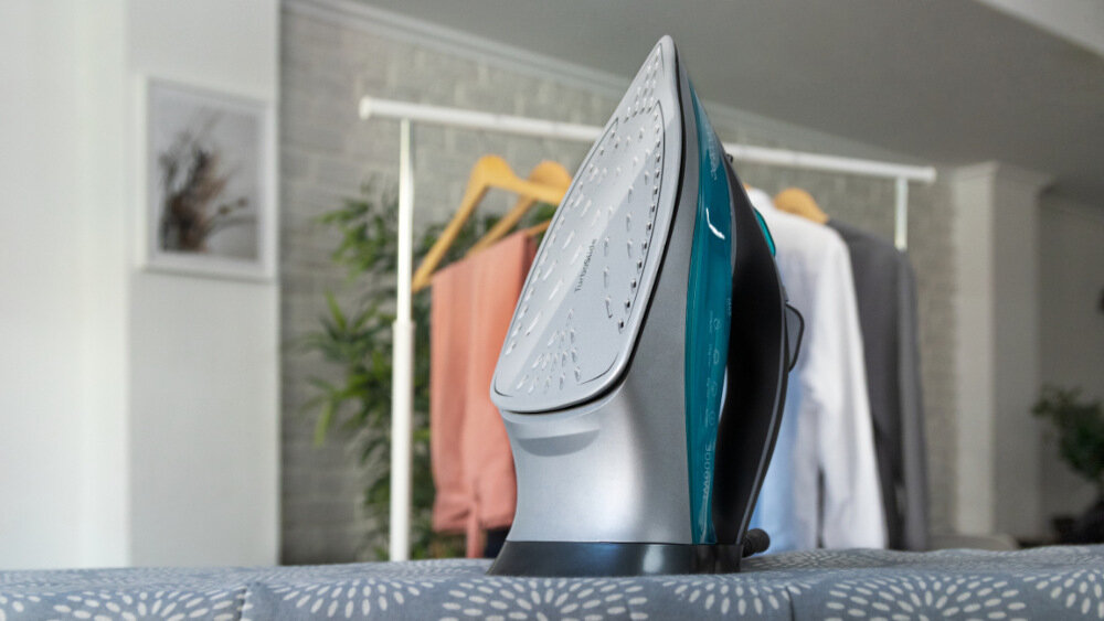 Żelazko CECOTEC Fast&Furious 5040 Absolute intuicyjna obsługa łatwość