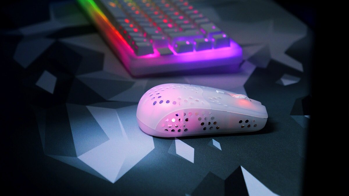 mysz XTRFY MZ1 Ultra lekka kultowa Kształt precyzja szybkość design
