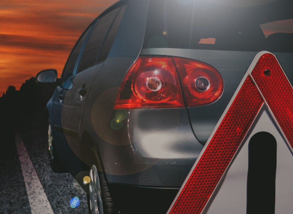 4smarts PitStop+ latarka LED tryb SOS bezpieczeństwo na drodze