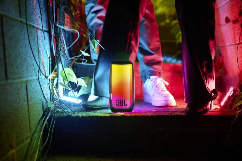 Мобільна колонка JBL Pulse 5 бас, підсвічування, музика, якість, акумулятор, час роботи, функції, можливості