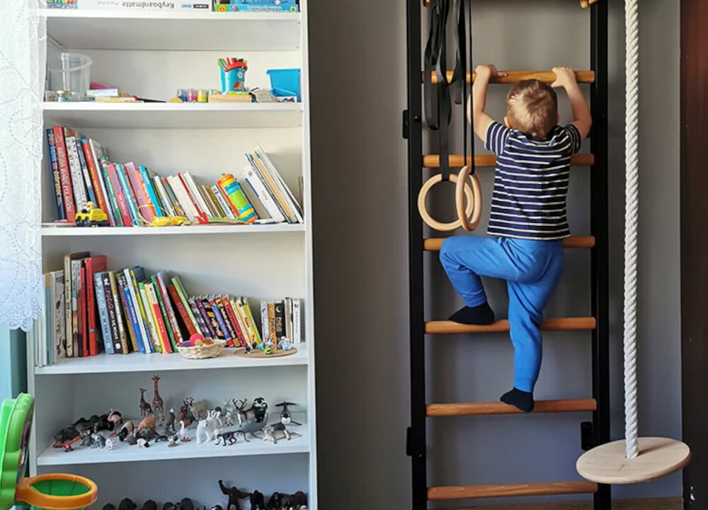 Drabinka gimnastyczna BENCHK 213B + Drążek – Akcesoria 8 bukowych szczebelkow dwie warstwy oleju organicznego na bazie oleju lnianego obciazenie do 150 kg wysokosc 230 cm szerokosc 67 cm