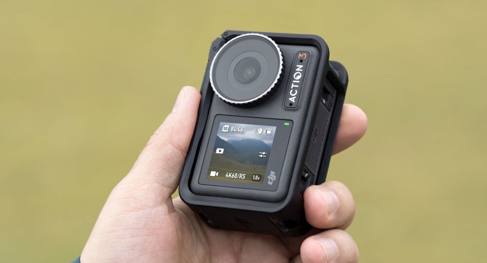 Kamera sportowa DJI Osmo Action 3 sport montaż nagrywanie stabilizacja montaż edycja filtry ostrość śledzenie tryby bateria akumulator zasilanie ładowanie rozdzielczość filmy obudowa odporność wielkość łączność sterowanie