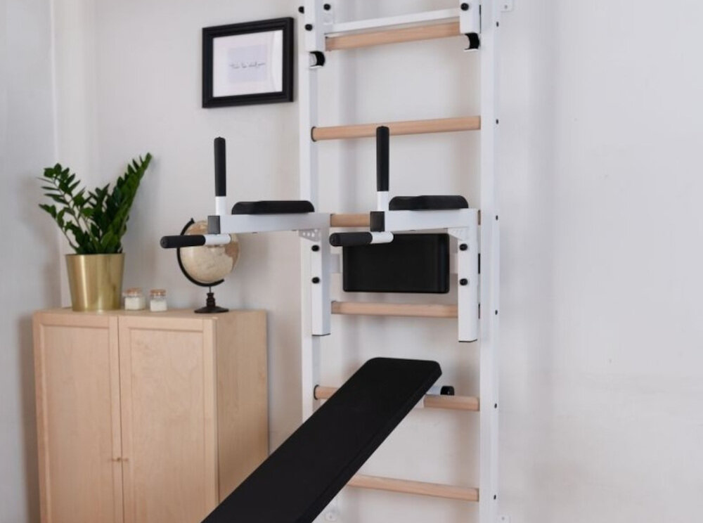 Drabinka gimnastyczna BENCHK 713W + Drążek - Poręcz – Ławka 9 bukowych szczebelkow dwiewarstwy oleju na bazie oleju lnianego obciazenie do 150 kg wysokosc 240 cm szerokosc 67 cm