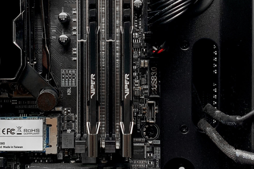 Viper Steel-gaming granie