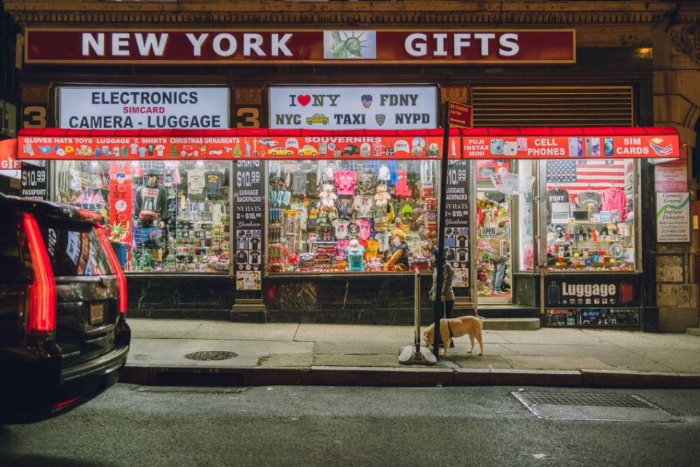 Obiektyw SAMYANG AF 35mm f-1.4 SONY FE II   ogniskowa przysłona ostrość pierścienie optyka soczewki powłoki montaż bagnet światło jasność zoom filtry waga