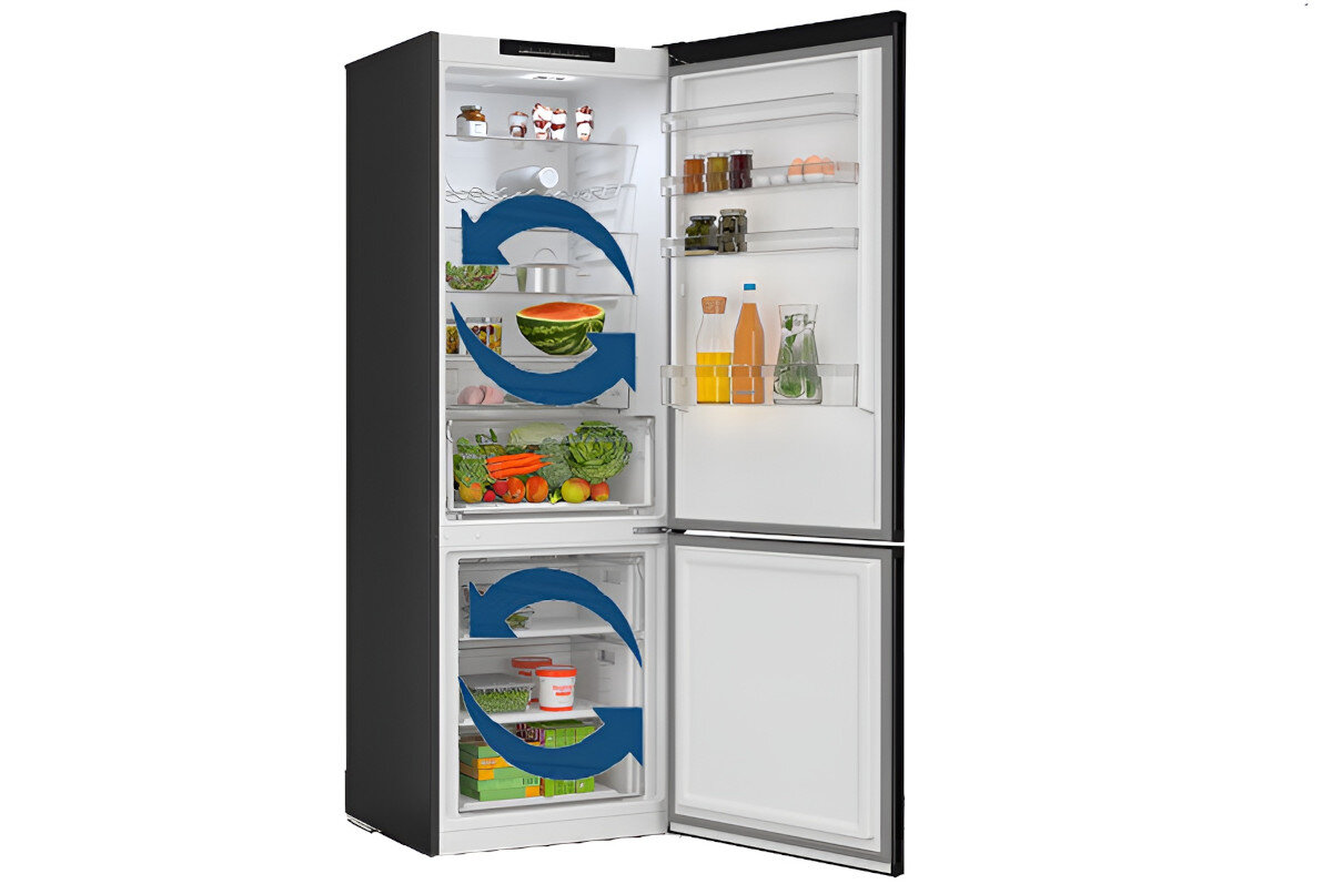 LODÓWKA BOSCH KGN49LBCF BLACK Zdjęcie prezentuje otwartą lodówkę z widoczną cyrkulacją powietrza zaznaczoną dużymi, niebieskimi strzałkami. Wnętrze urządzenia jest wypełnione świeżymi produktami, rozmieszczonymi na półkach i w szufladach dwa oddzielne obiegi powietrza