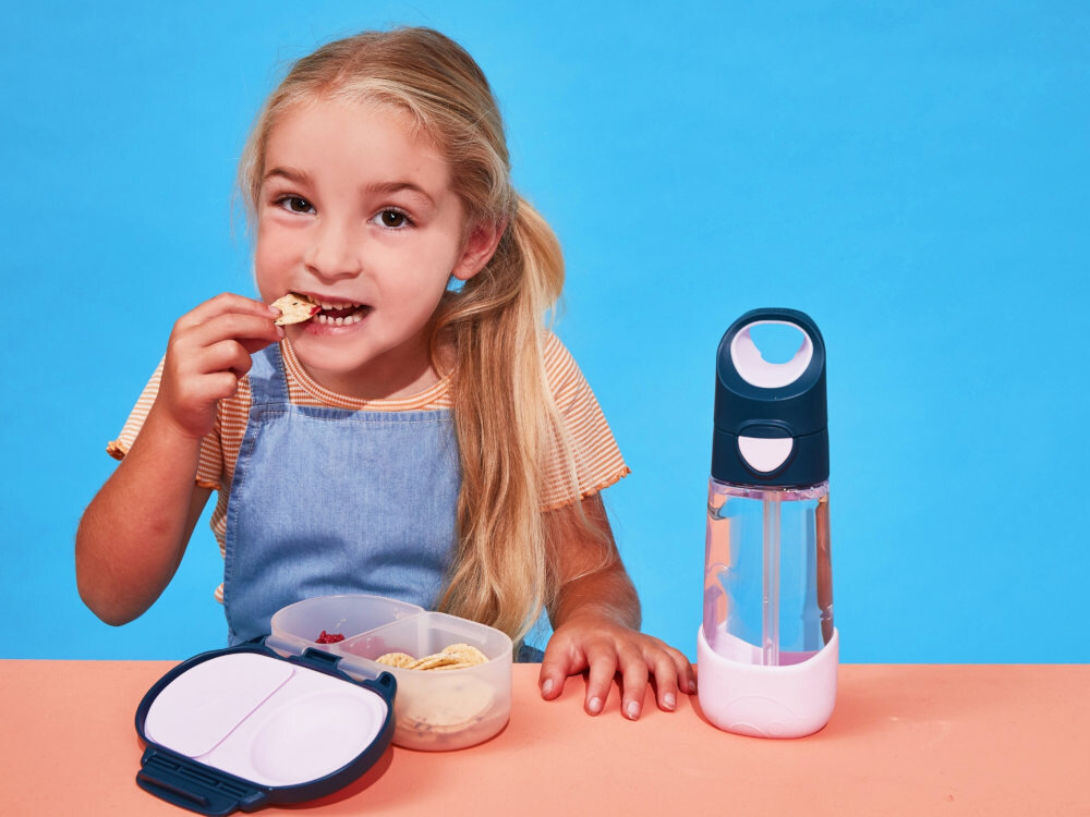 Lunch box B.BOX Strawberry Shake BB00681 łatwe czyszczenie Wyjmowana silikonowa uszczelka Możliwość demontażu wspiera higieniczne użytkowanie można myć w zmywarce w górnym koszu