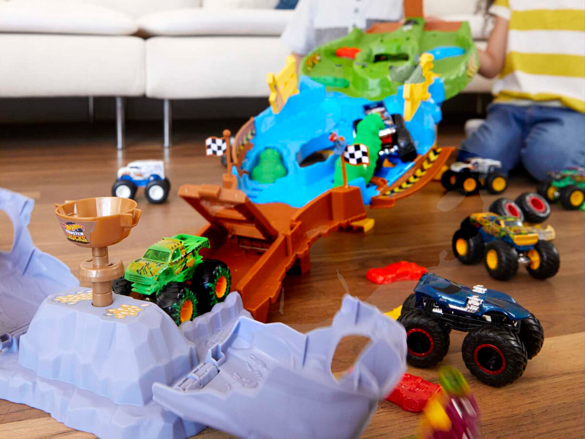 Tor Hot Wheels Turniej tytanów HGV12 małe metalowe pojazdy ciężarówki metalowe dcc hw wyścigi rajdy gra rywalizacja konkurencja demolka