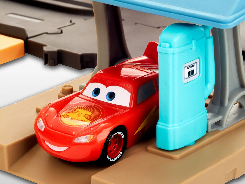 Tor MATTEL Disney Pixar Cars Rajd Przez Chlodnice Gorska HGV68 tankowanie