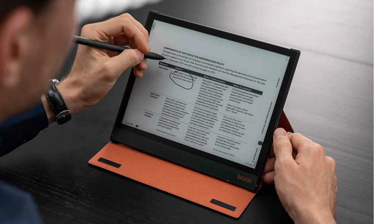 Czytnik E-Bookow ONYX Boox Note Air 2 Plus komfortowy w uzytkowaniu ekran