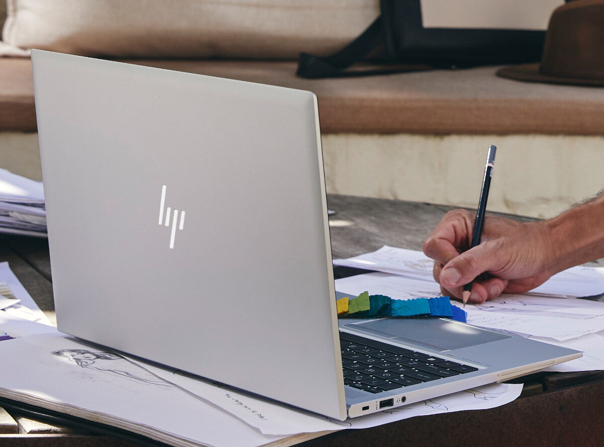 Laptop HP EliteBook 850 G8 uniwersalny rozmiar