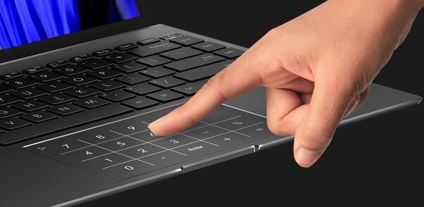 Laptop ASUS ZenBook 14 UX3402 - Ultrapłynny touchpad