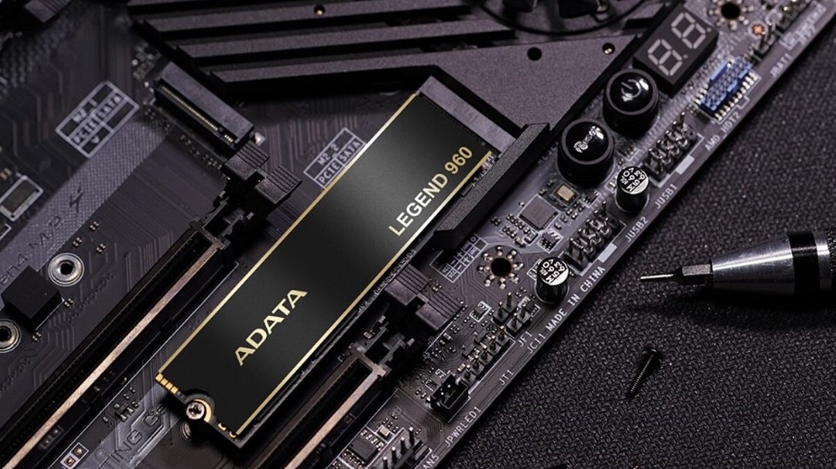 Dysk ADATA Legend 960 Wymiary waga kolor pojemność niezawodność trwałość prędkość odczytu prędkość zapisu