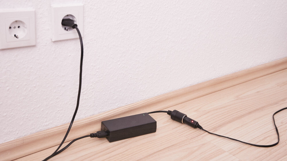 Przetwornica AEG KA6 230V/12V 72W - mobilność
