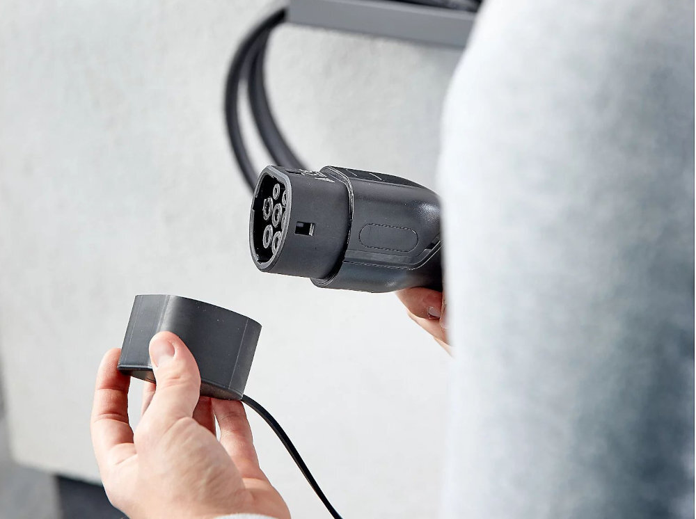 Ładowarka do samochodu elektrycznego AEG Wallbox certyfikat IP45