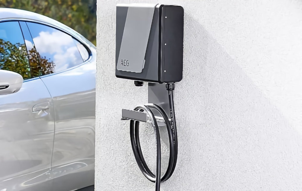 Ładowarka do samochodu elektrycznego AEG Wallbox Pro trwałość solidność