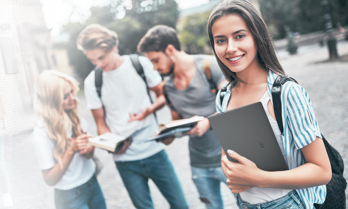 Laptop MSI Modern A11MU-1041PL lekka konstrukcja