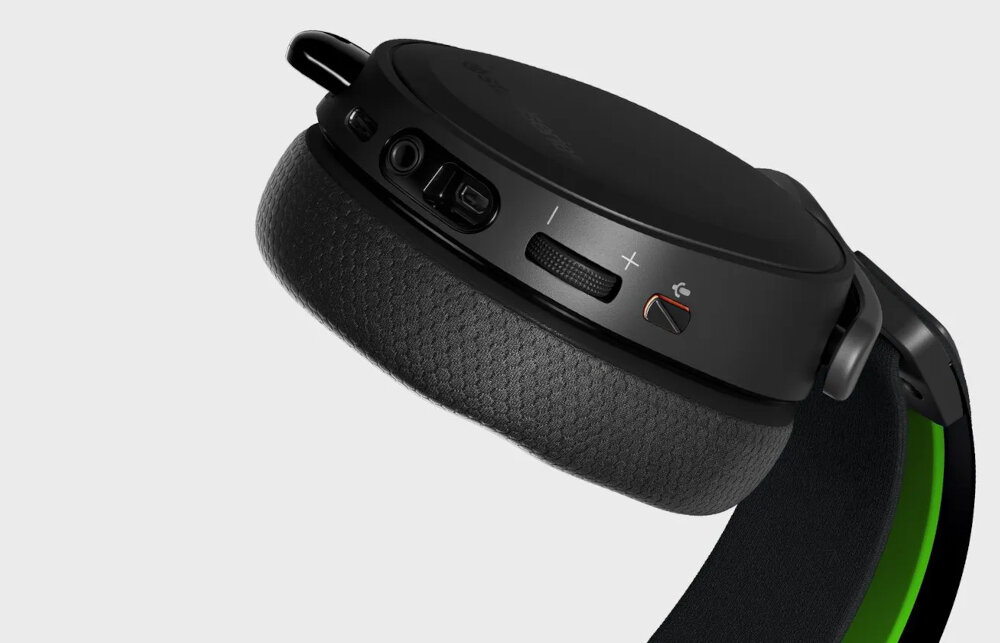 Słuchawki STEELSERIES Arctis 7P+ sterowanie przyciski