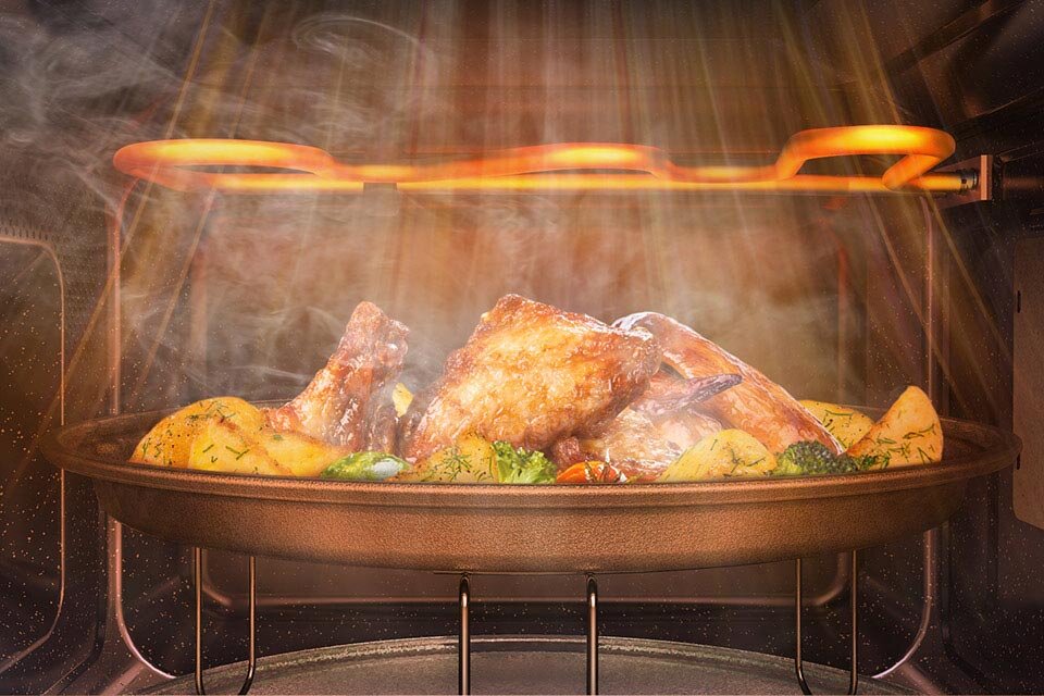 Zdjęcie apetycznej potrawy, która przygotowywana jest na talerzu Crusty Plate Zdjęcie apetycznej potrawy, która przygotowywana jest na talerzu Crusty Plate