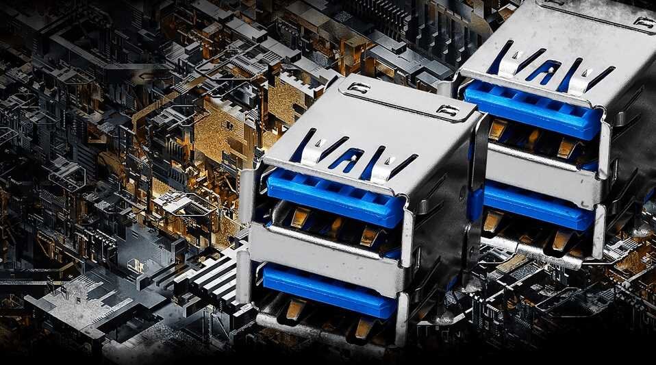 Laptop DREAMMACHINES RT3070Ti - USB