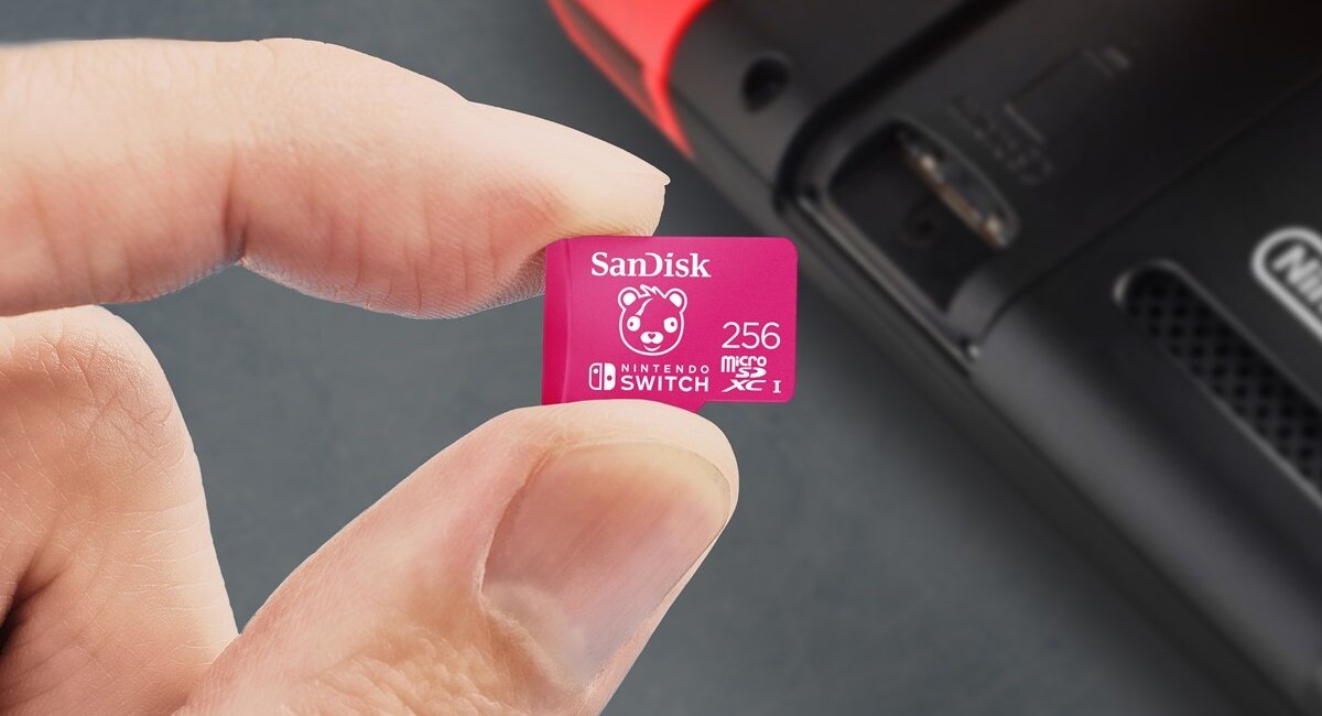 zdjęcie lifestyle plus zdjęcie karty pamięci