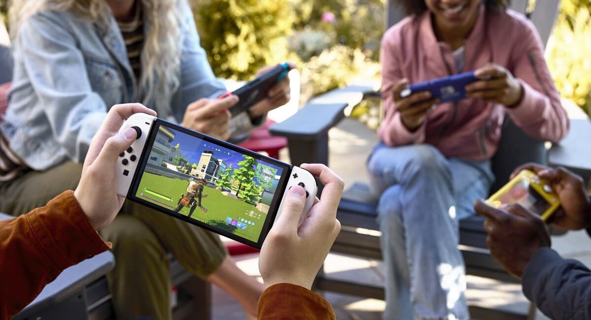 zdjęcie lifestyle plus zdjęcie karty pamięci