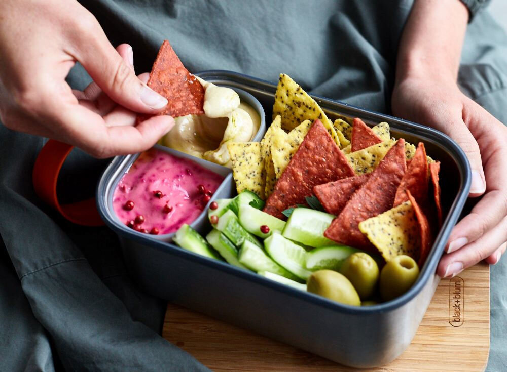 Lunch box BLACK+BLUM BAM-SB-L003 Pomarańczowy dla kobiet i mężczyzn elastyczna opaska kolorowy silikon jako prezent  praktyczny i łatwy w pielęgnacji mycie ręczne dokładne osuszanie przecieranie deski niewielką ilością oleju jadalnego trwałośc wyglad 