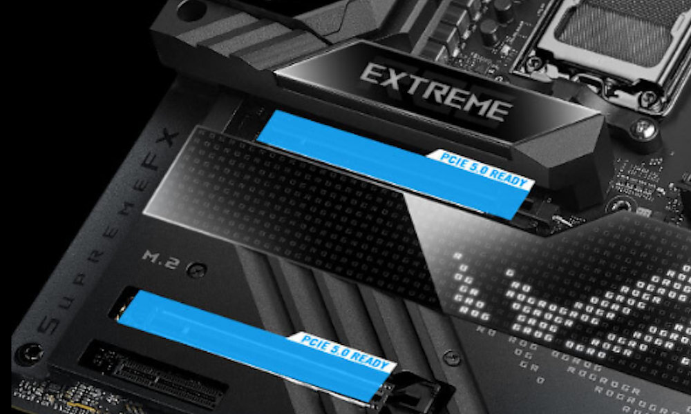 PLYTA-ASUS-ROG-Crosshair-X670E-Hero-prawy-skos