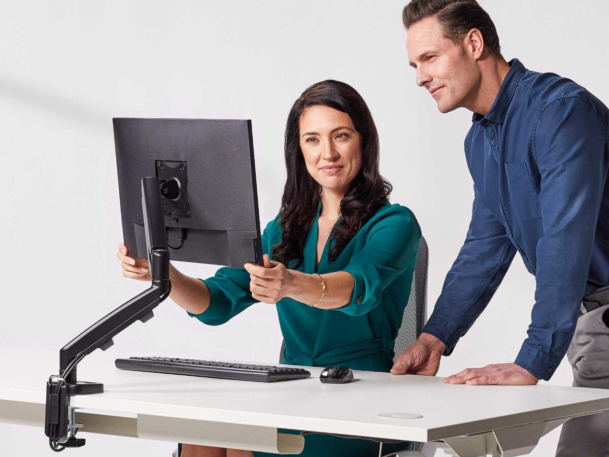 Uchwyt do monitora FELLOWES Eppa 9683101 39 cali Czarny regulacja położenie sprężyna