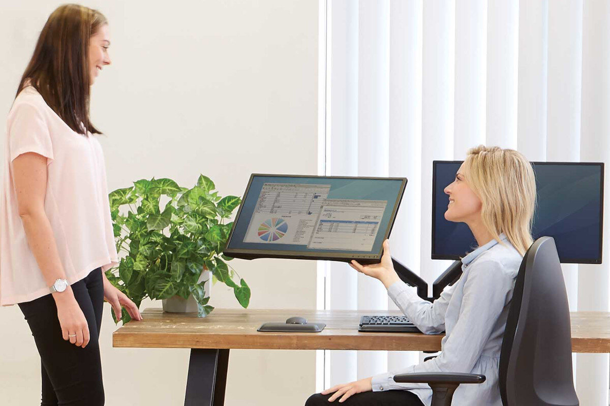 Uchwyt do monitora FELLOWES Eppa 9683401 39 cali Czarny regulacja sprężyna działanie zasięg