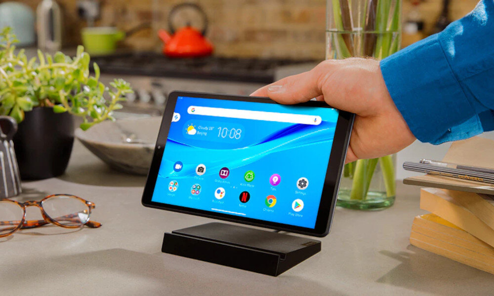 Tablet LENOVO Tab M8 stacja ladujaca