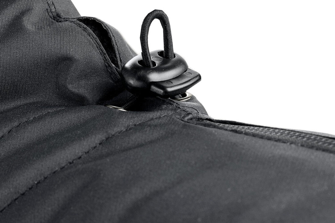 Kurtka dla psa HUNTER Uppsala Cozy 65427 (25 cm) Czerwony Dopasowanie do sylwetki Elastyczne zakresy obwodów długość grzbietu 25 cm obręcz barkowa 20-38 cm klatka piersiowa 30–40 cm