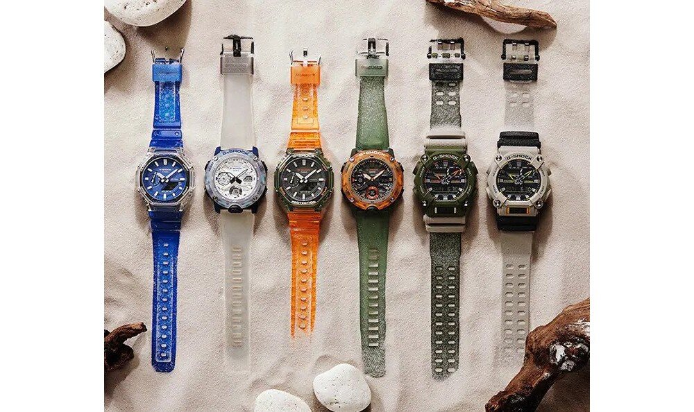 Zegarek sportowy CASIO G-SHOCK GA-900  ekran bateria czujniki zdrowie sport pasek ładowanie pojemność rozdzielczość łączność sterowanie krew puls rozmowy smartfon aplikacja 