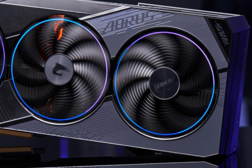 Karta graficzna GIGABYTE Aorus GeForce RTX 4090 Master 24GB DLSS 3 grafika projekt gra gaming wentylatory 3D chłodzenie radiator wydajność