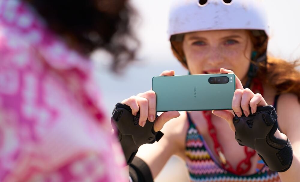 SMARTFON SONY XPERIA 5 IV    ekran bateria aparat procesor ram pamięć pojemność rozdzielczość zdjęcia filmy opis dane cechy blokady system łączność wifi bluetooth obudowa szkło odporność porty muzyka transfer sieć przekątna matryca waga czujniki