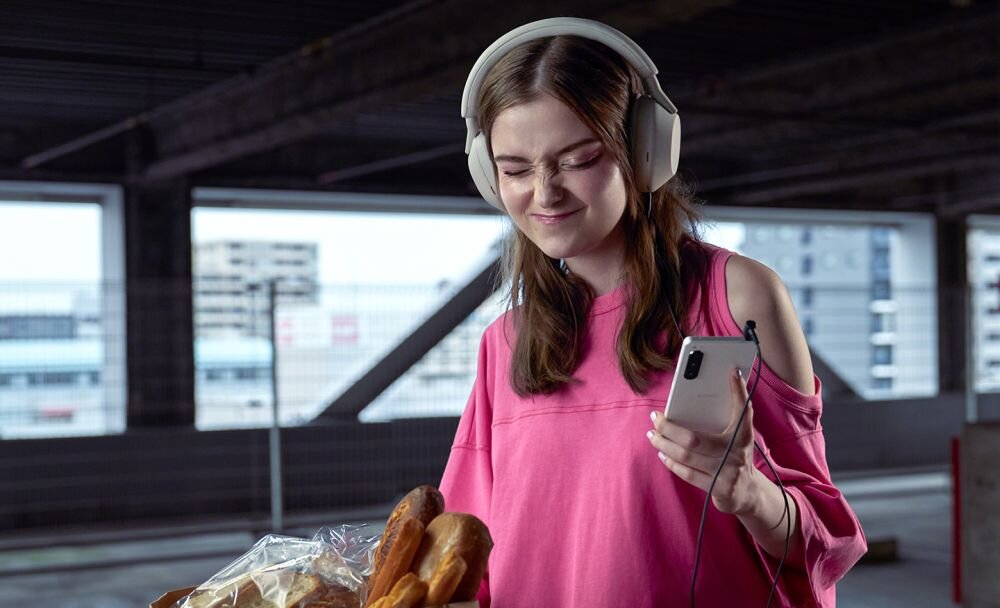 SMARTFON SONY XPERIA 5 IV    ekran bateria aparat procesor ram pamięć pojemność rozdzielczość zdjęcia filmy opis dane cechy blokady system łączność wifi bluetooth obudowa szkło odporność porty muzyka transfer sieć przekątna matryca waga czujniki