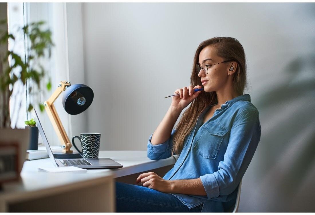 zdjęcie lifestyle słuchawki Jabra