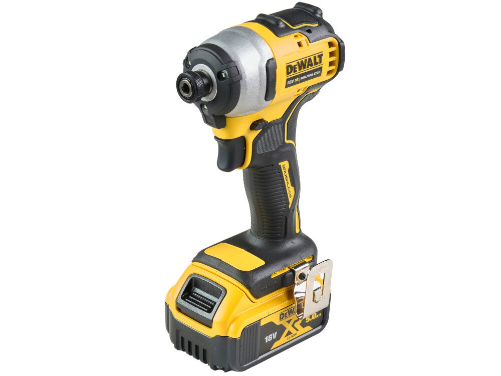 Zakrętarka udarowa DEWALT DCF840E1T kompaktowa ergonomiczna konstrukcja w warunkach domowych w profesjonalnych warsztatach waga 0,88 kg łatwe przenoszenie urządzenia