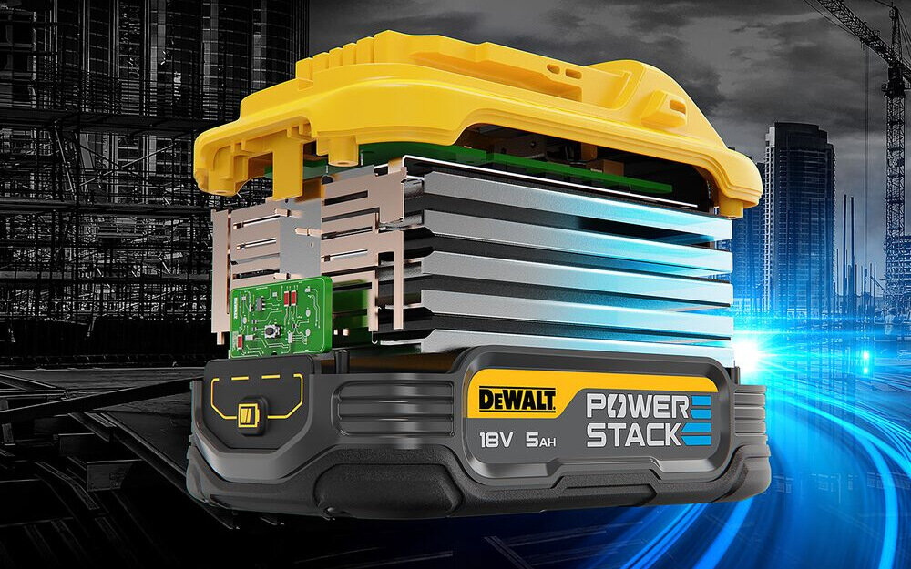Pilarka tarczowa DEWALT DCS438E2T-QW akumulator z serii PowerStack pojemnosc 1,7 Ah ladowarka dwa akumulatory wymienne