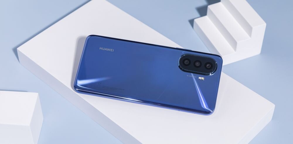 Smartfon HUAWEI Nova Y70  ekran bateria aparat procesor ram pamięć pojemność rozdzielczość zdjęcia filmy opis dane cechy blokady system łączność wifi bluetooth obudowa szkło odporność porty muzyka transfer sieć przekątna matryca waga czujniki