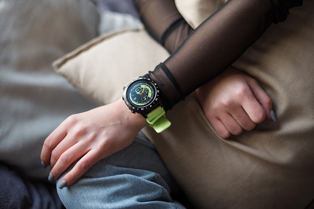 Smartwatch GARETT Multi 4 opis cechy funkcje parametry kolor specyfikacja 