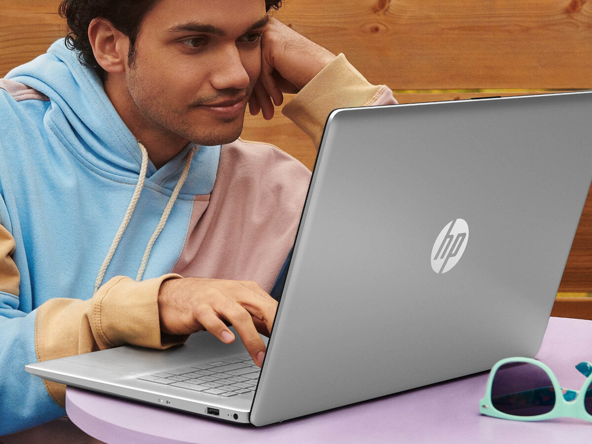 Laptop HP 17-CP1003nw duzo miecja na Twoje pliki