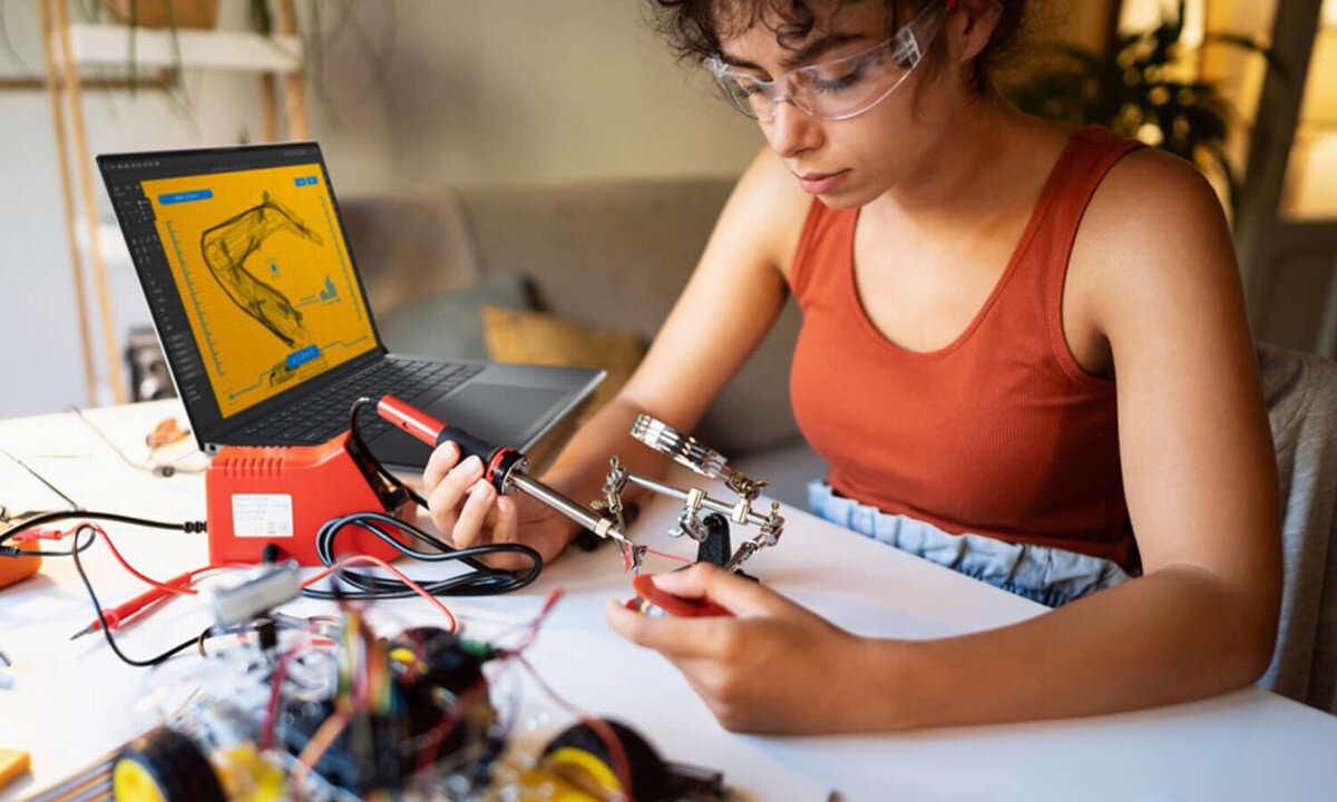 Laptop DELL XPS 9520-3714 Windows Hello czytnik logowanie