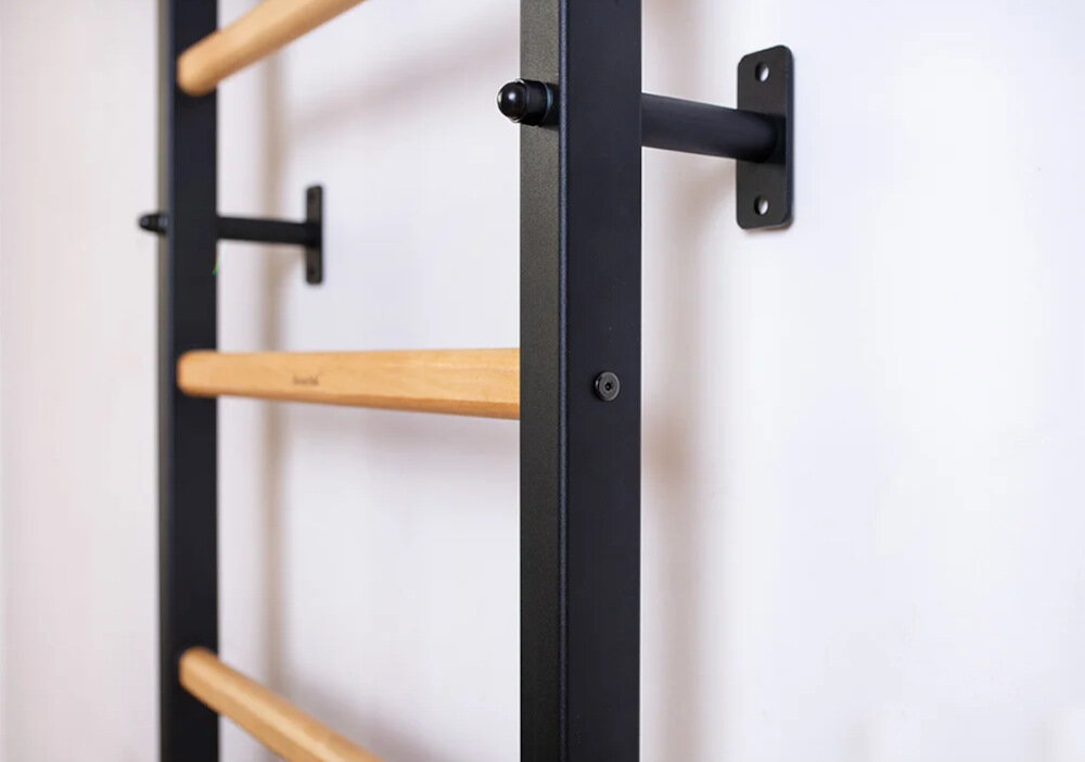 Drabinka gimnastyczna BENCHK 310B + Drążek montaz prosty akcesoria montazowe stalowe profile do sciany o grubosci 12 cm